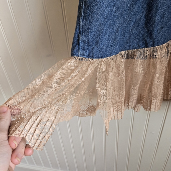 J. Jill Blue Cotton Denim Dress with Subtle Faded Wash Lace Hem - Picture 8 of 8